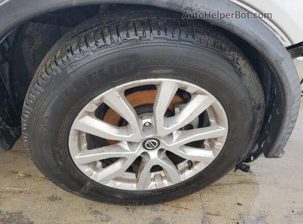 KNMAT2MT2JP590593 2018 NISSAN ROGUE Silver 