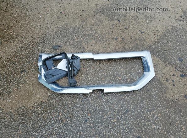 KNMAT2MT2KP527804 2019 NISSAN ROGUE Silver Widok naklejki z numerem VIN