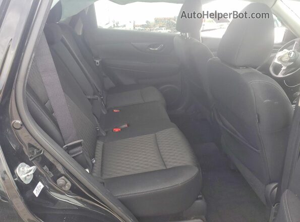 KNMAT2MT3HP522541 2017 NISSAN ROGUE Black Rear interior view