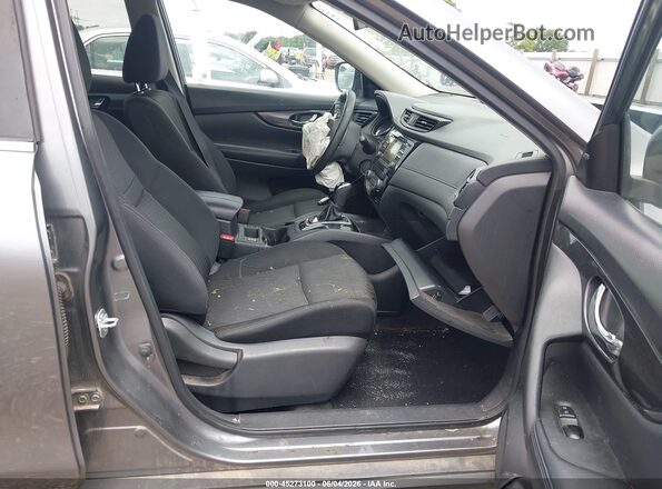 KNMAT2MT3HP534365 2017 NISSAN ROGUE Gray Front interior view