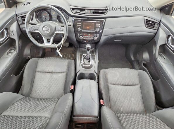 KNMAT2MT3HP587650 2017 NISSAN ROGUE Silver 