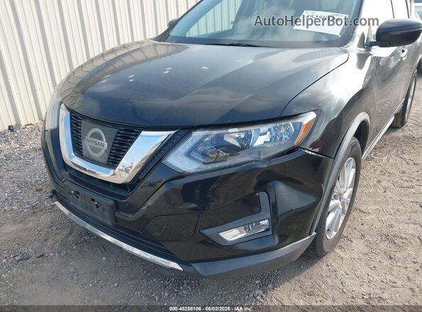 KNMAT2MT3HP610103 2017 NISSAN ROGUE Черный Вид спереди