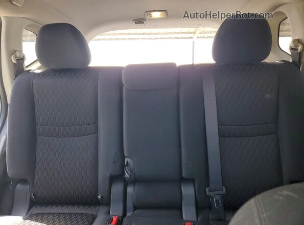 KNMAT2MT3JP571809 2018 NISSAN ROGUE Silver Вид задніх сидінь