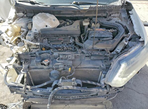 KNMAT2MT3JP571809 2018 NISSAN ROGUE Silver Вид підкапотного простору