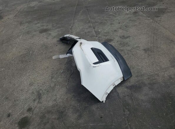 KNMAT2MT3JP601178 2018 NISSAN ROGUE White Engine compartment view
