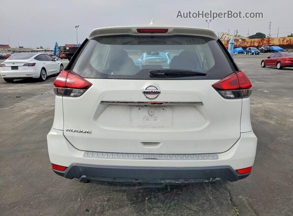 KNMAT2MT3JP601178 2018 NISSAN ROGUE White Rear view