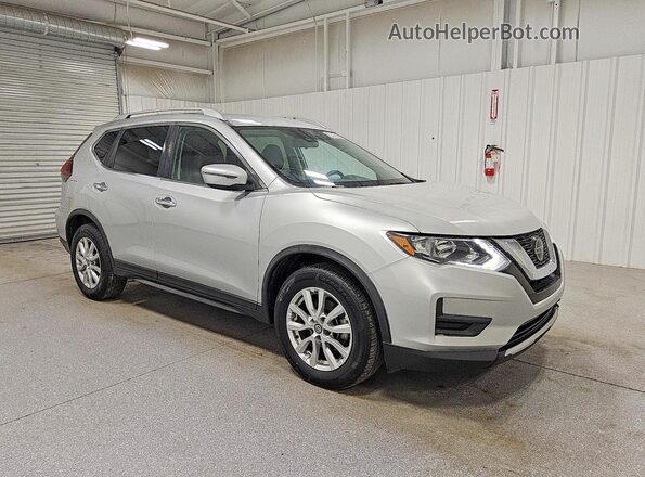 KNMAT2MT3LP527568 2020 NISSAN ROGUE Silver Delantero derecho