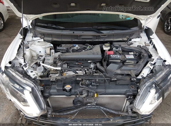 KNMAT2MT4HP527800 2017 NISSAN ROGUE Белый Вид сзади