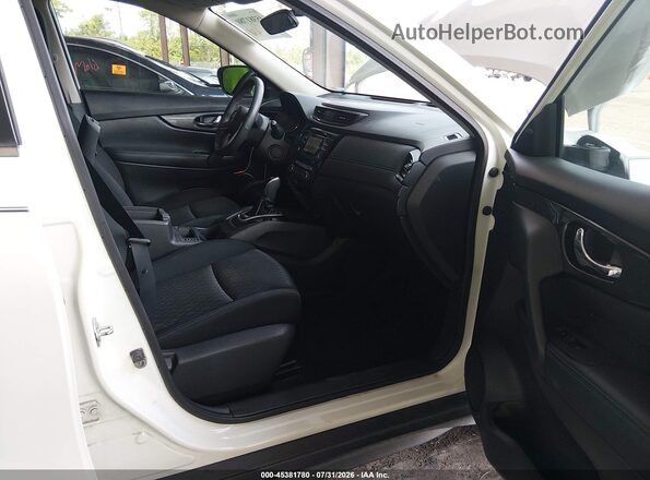 KNMAT2MT4HP527800 2017 NISSAN ROGUE Белый Вид салона спереди