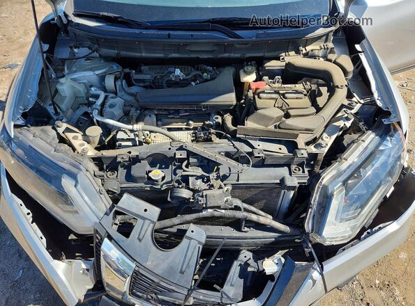 KNMAT2MT4JP609998 2018 NISSAN ROGUE Silver 