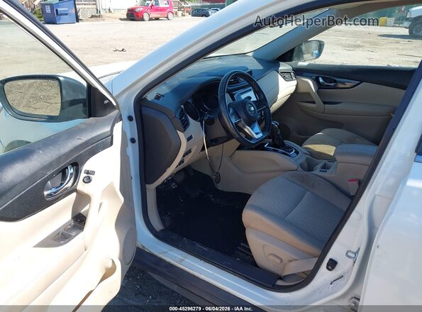 KNMAT2MT5HP508589 2017 NISSAN ROGUE White 
