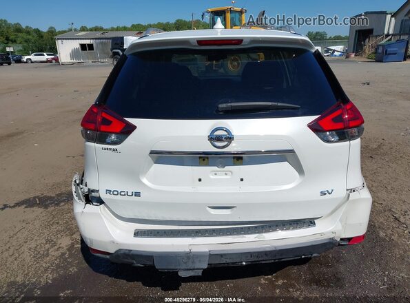 KNMAT2MT5HP508589 2017 NISSAN ROGUE White 
