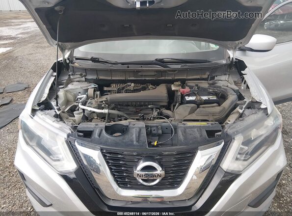 KNMAT2MT5HP557596 2017 NISSAN ROGUE Silver Rear view