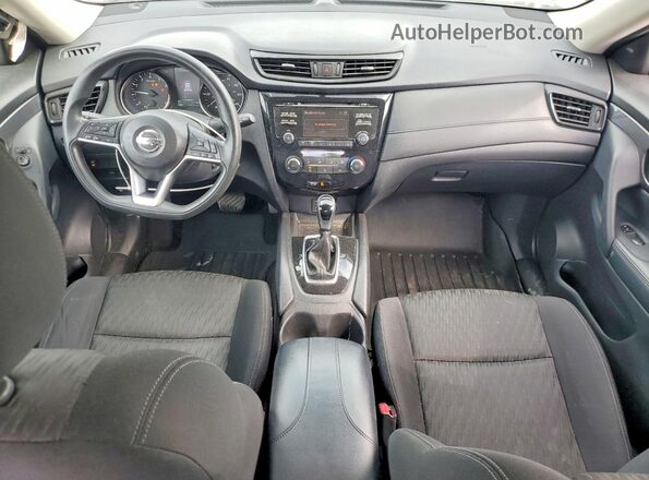 KNMAT2MT5HP598133 2017 NISSAN ROGUE Charcoal Dashboard view