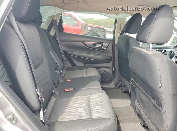 KNMAT2MT5HP598133 2017 NISSAN ROGUE Charcoal Rear interior view