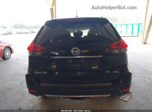 KNMAT2MT5HP609843 2017 NISSAN ROGUE Black 