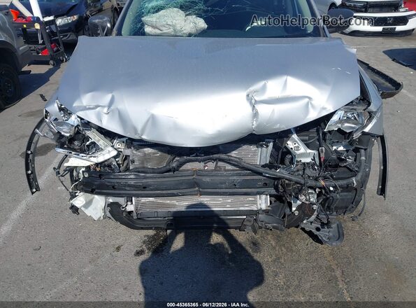 KNMAT2MT5JP511451 2018 NISSAN ROGUE Silver Вид спереду