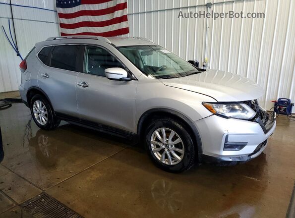 KNMAT2MT5JP533028 2018 NISSAN ROGUE Silver 
