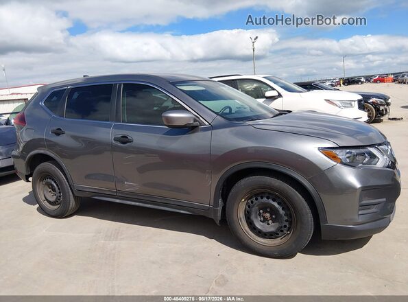 KNMAT2MT5JP563761 2018 NISSAN ROGUE Gray Vista interior trasera
