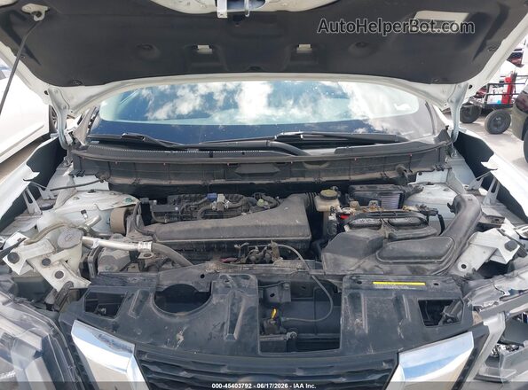 KNMAT2MT5JP566806 2018 NISSAN ROGUE White Widok z tyłu