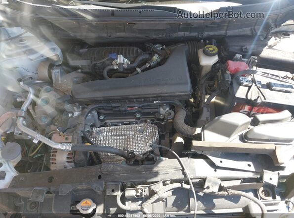 KNMAT2MT6GP623507 2016 NISSAN ROGUE White Հետևի տեսք
