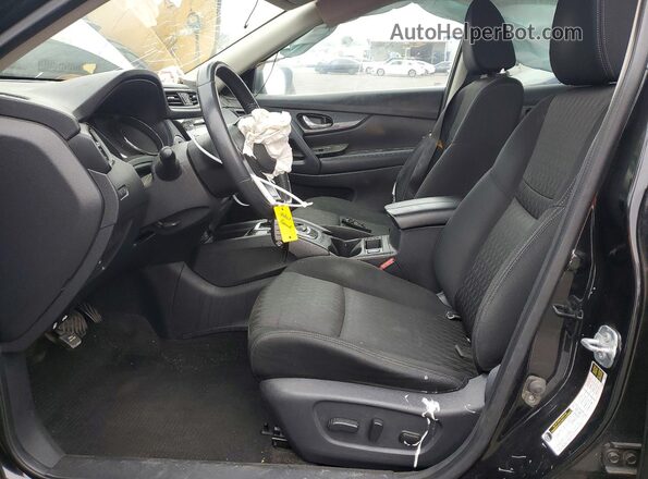 KNMAT2MT6HP526633 2017 NISSAN ROGUE Black Front interior view