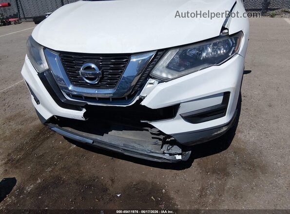 KNMAT2MT6HP560622 2017 NISSAN ROGUE White Front view