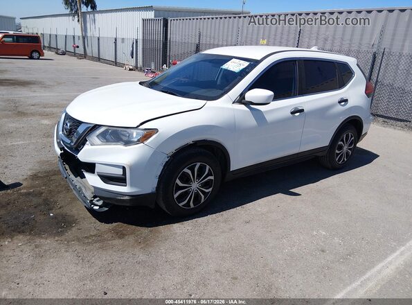 KNMAT2MT6HP560622 2017 NISSAN ROGUE White Front left