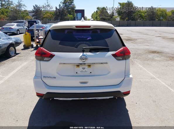KNMAT2MT6HP560622 2017 NISSAN ROGUE White 