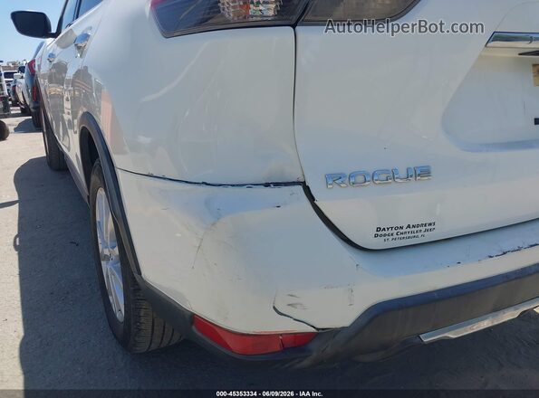 KNMAT2MT6JP572694 2018 NISSAN ROGUE White 