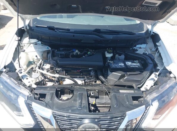KNMAT2MT6JP572694 2018 NISSAN ROGUE White 