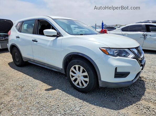 KNMAT2MT6JP584795 2018 NISSAN ROGUE White Delantero derecho