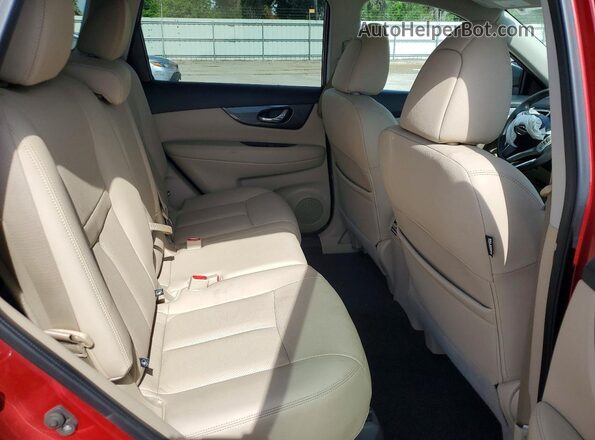 KNMAT2MT7GP713930 2016 NISSAN ROGUE Burgundy Rear interior view