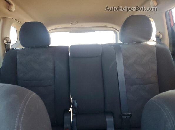 KNMAT2MT7GP729867 2016 NISSAN ROGUE Red Հետևի նստատեղերի տեսք