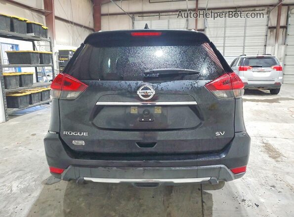 KNMAT2MT7JP520636 2018 NISSAN ROGUE Black Rear view