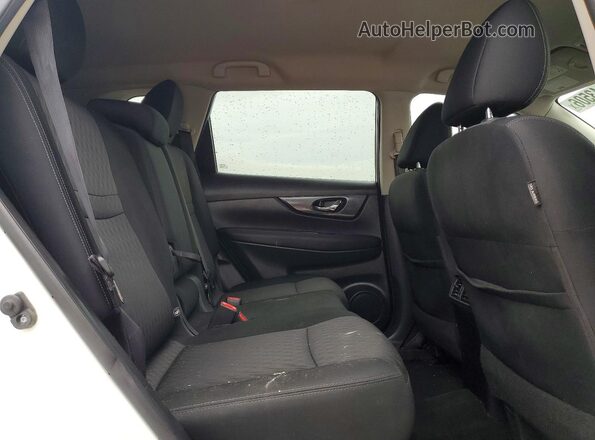 KNMAT2MT7JP538067 2018 NISSAN ROGUE White 