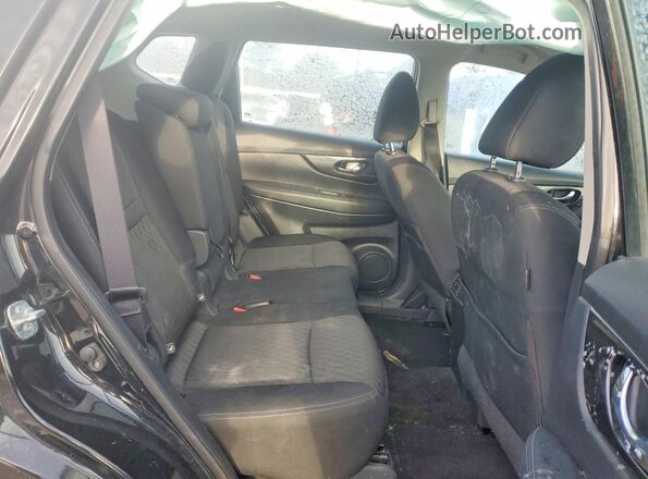 KNMAT2MT7JP583249 2018 NISSAN ROGUE Black Rear interior view