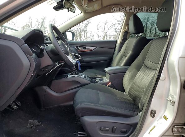 KNMAT2MT7KP530830 2019 NISSAN ROGUE Серебряный Вид салона спереди