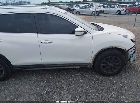 KNMAT2MT8HP516203 2017 NISSAN ROGUE White 