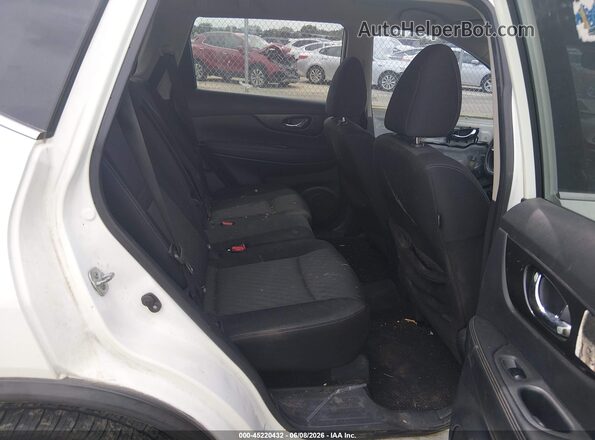 KNMAT2MT8HP516203 2017 NISSAN ROGUE White 