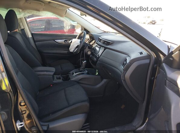 KNMAT2MT8HP581360 2017 NISSAN ROGUE Black Front interior view
