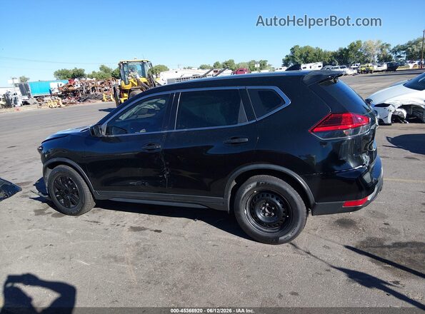 KNMAT2MT8HP581360 2017 NISSAN ROGUE Black 