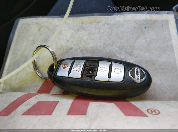 KNMAT2MT8JP525215 2018 NISSAN ROGUE Серебряный Вид панели приборов