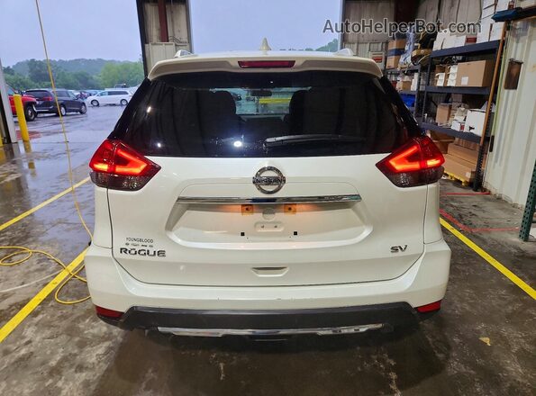 KNMAT2MT8JP534190 2018 NISSAN ROGUE White 