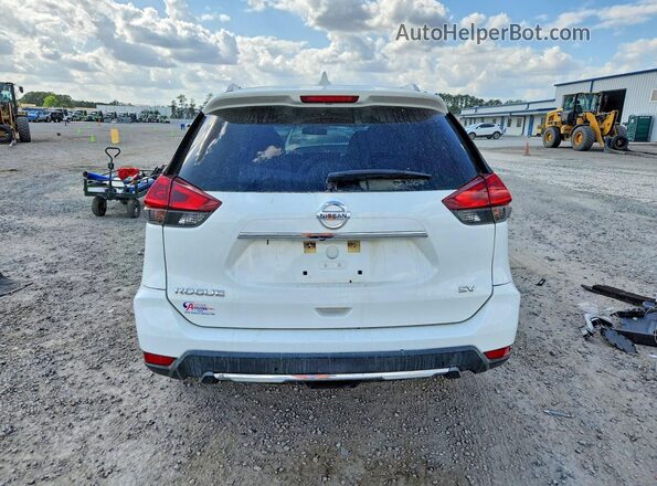 KNMAT2MT8JP539499 2018 NISSAN ROGUE White Вид ззаду