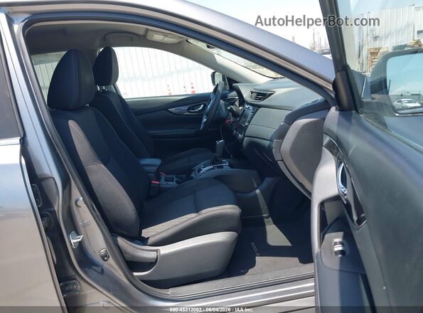 KNMAT2MT8JP588721 2018 NISSAN ROGUE Серый 