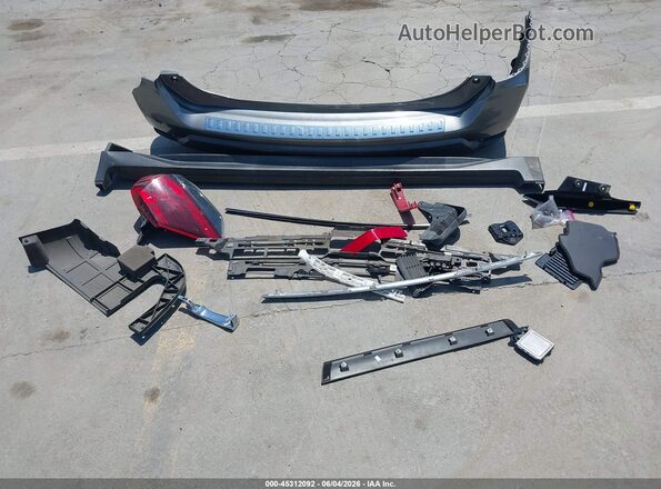 KNMAT2MT8JP588721 2018 NISSAN ROGUE Серый 