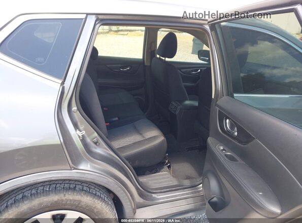 KNMAT2MT9JP500663 2018 NISSAN ROGUE Gray 