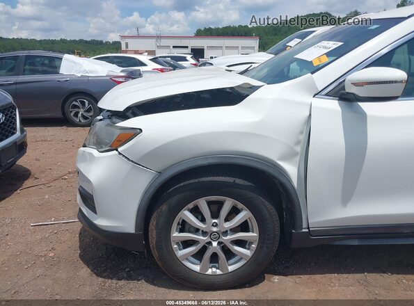 KNMAT2MT9JP570065 2018 NISSAN ROGUE White Front view