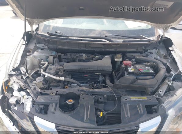 KNMAT2MT9JP605557 2018 NISSAN ROGUE Silver Rear view